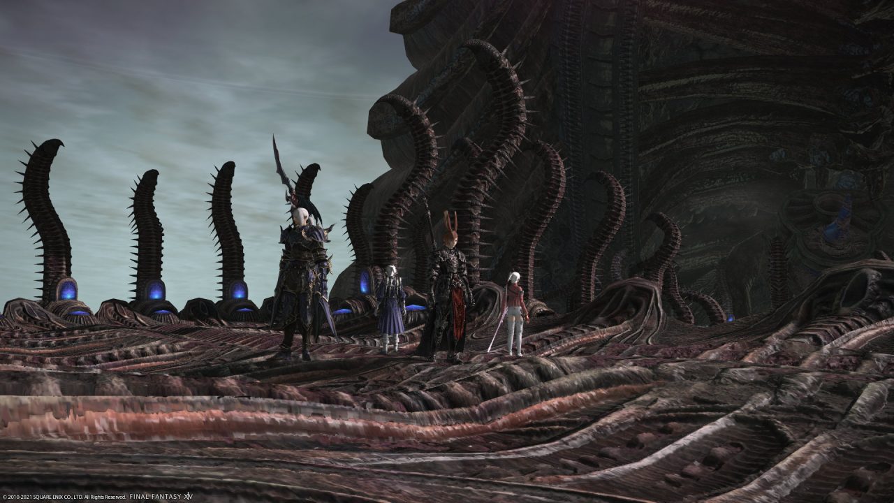 The party of Estinien Wyrmblood, Alphinaud and Alisaie Leveilleur get ready to take on the final boss in The Tower of Zot in Final Fantasy XIV Endwalker