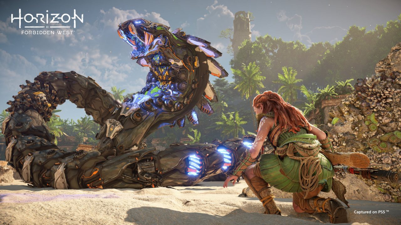 Horizon Forbidden West screenshot of Aloy observing the snake-like Slitherfang.