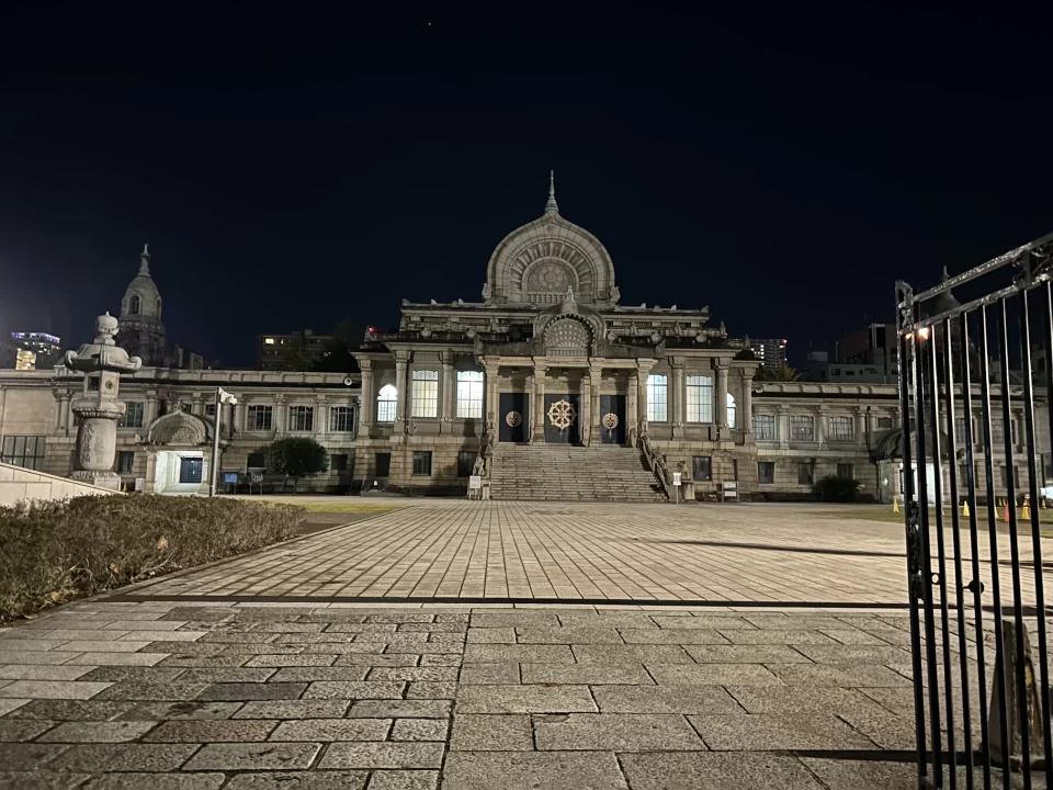Photo of the Hongan-ji Buddhist temple in Tsukiji, Tokyo.